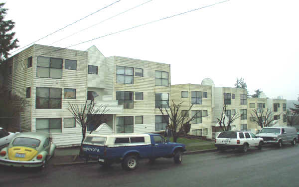 Oak Tree Terrace Apartments in Seattle, WA - Building Photo - Building Photo