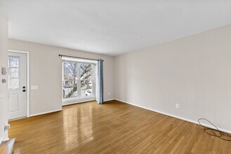 6565 Cypress Point Rd in Alexandria, VA - Building Photo - Building Photo