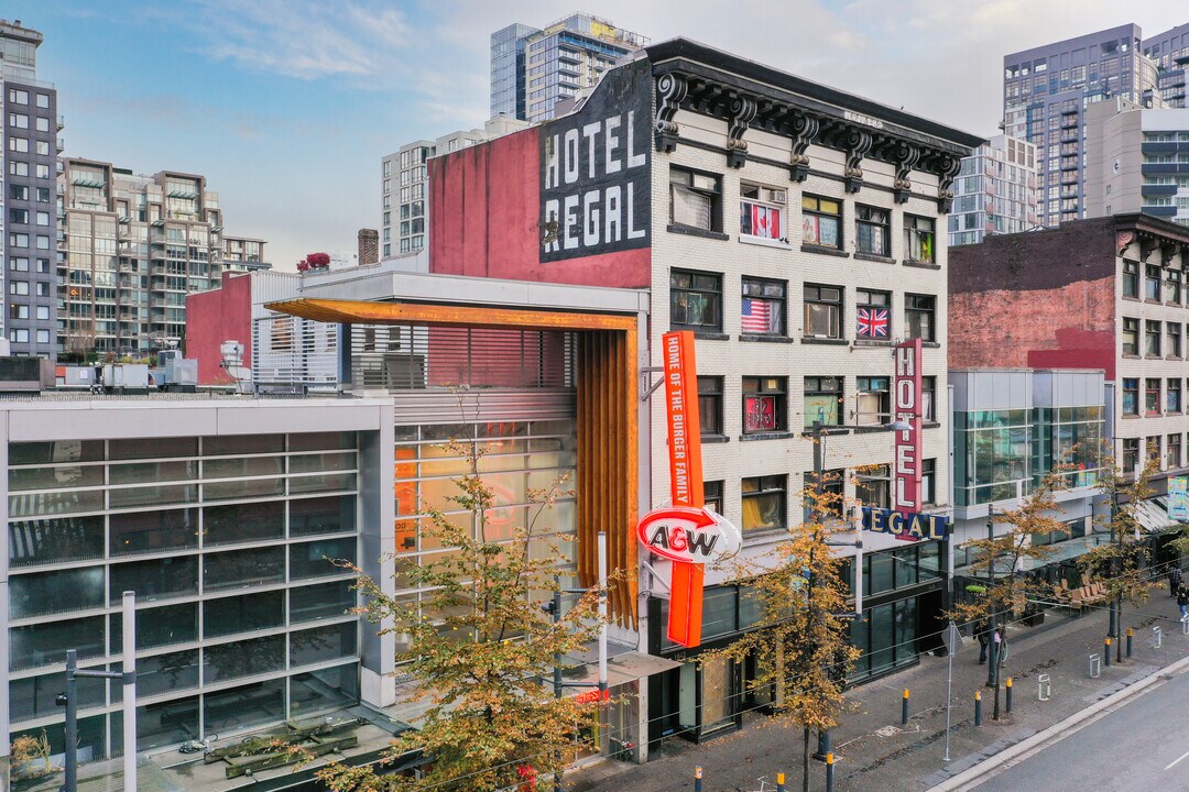 1060 Granville St in Vancouver, BC - Building Photo