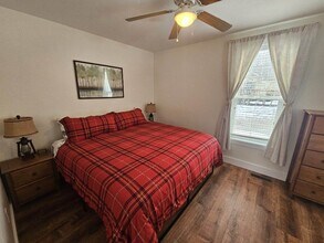 204 Bierney Creek Rd in Lakeside, MT - Foto de edificio - Building Photo