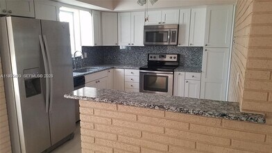 3346 Coolidge St in Hollywood, FL - Building Photo - Building Photo