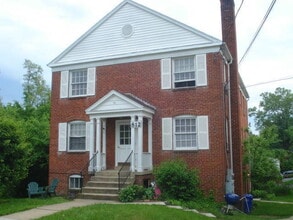 812 Greenwood Cir in Takoma Park, MD - Building Photo - Building Photo