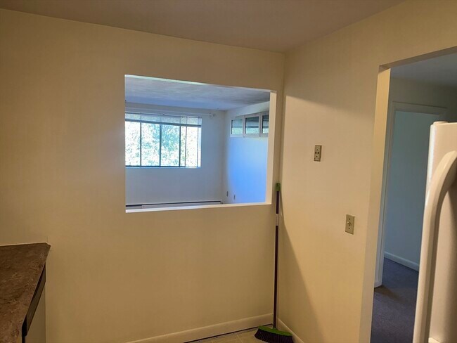 900 Governors Dr, Unit #22 in Winthrop, MA - Foto de edificio - Building Photo
