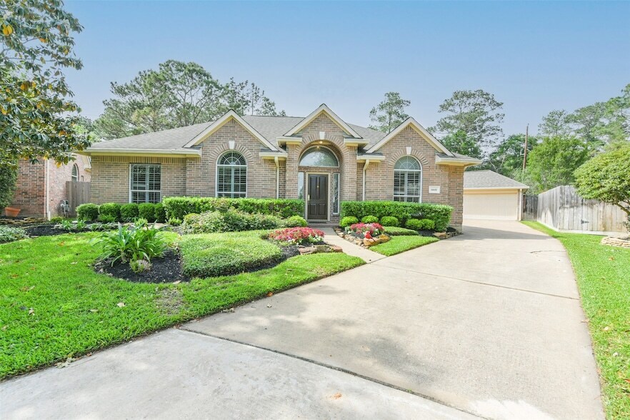 14610 Farrawood Dr, Unit 615 in Cypress, TX - Building Photo