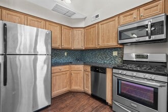 9496 Convent Ln in Philadelphia, PA - Foto de edificio - Building Photo