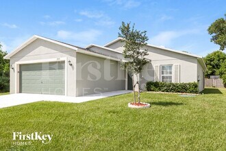1750 SW Hampshire Ln in Port St. Lucie, FL - Building Photo - Building Photo