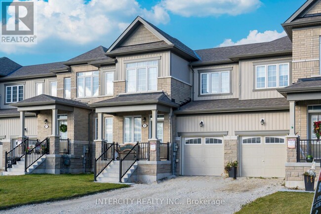 9 STATELY Dr in Wasaga Beach, ON - Building Photo - Building Photo