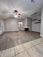943 Azalia Dr in Lewisville, TX - Building Photo - Building Photo