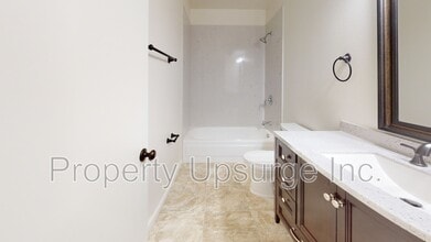 Lakeside in Red Bluff, CA - Foto de edificio - Building Photo