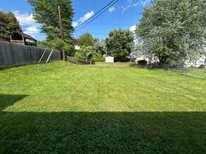 104 Elmwood Rd in Fairless Hills, PA - Building Photo - Building Photo