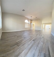 8605 Copper Mine Ave in Las Vegas, NV - Building Photo - Building Photo