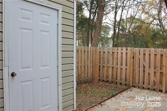 2253 Cigar Ct in Charlotte, NC - Building Photo - Building Photo