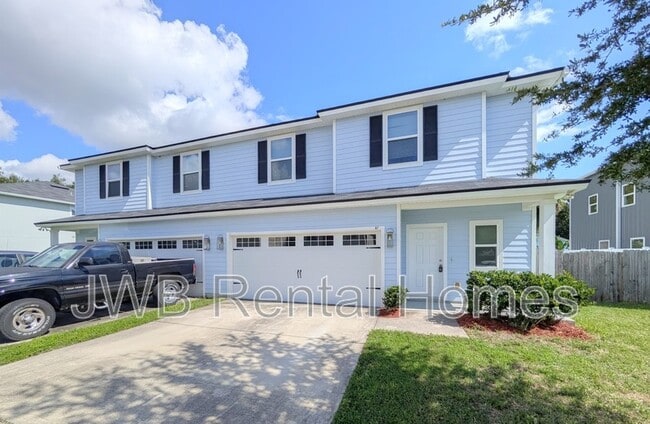 87 W 2nd St in Atlantic Beach, FL - Building Photo - Building Photo