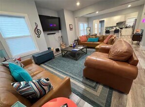 2018 Detroit Ave NW in Atlanta, GA - Building Photo - Building Photo