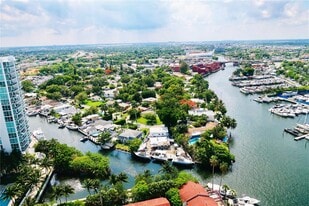 1861 NW S River Dr in Miami, FL - Building Photo