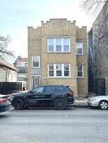 4819 W Addison St in Chicago, IL - Building Photo