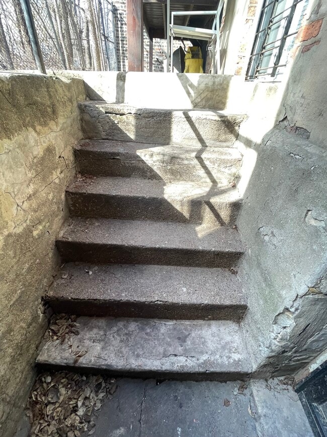 440 E 42nd St, Unit Bronzeville Studio in Chicago, IL - Building Photo - Building Photo