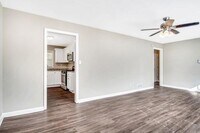 3152 Robin Rd photo'