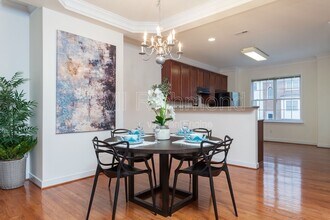 6909 Stratford Townes Way in Richmond, VA - Building Photo - Building Photo