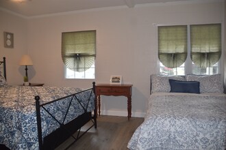 37913 7th Ave in Zephyrhills, FL - Building Photo - Building Photo