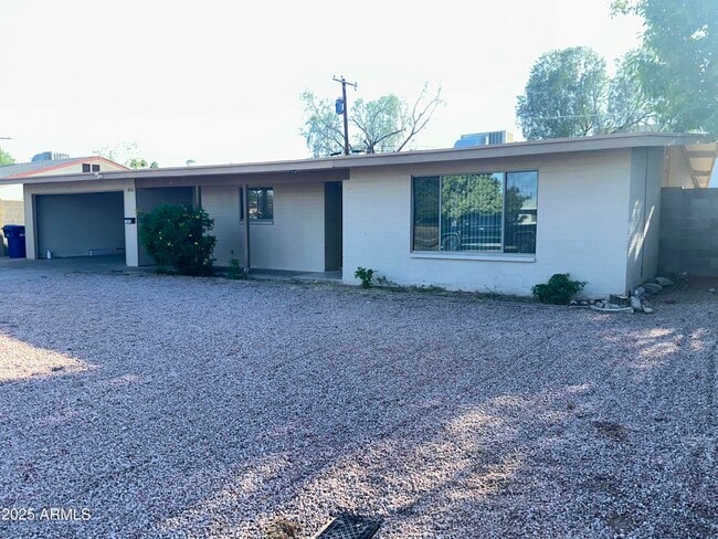 property at 1808 N Aster St