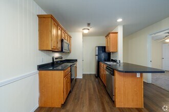 Cambridge Park Apartments in Springfield, MO - Foto de edificio - Building Photo