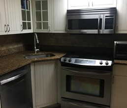 464 Commonwealth Ave, Unit 81 in Boston, MA - Building Photo - Building Photo