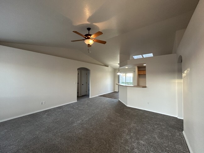 557 N Katsura Ave in Kuna, ID - Building Photo - Building Photo