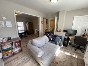 38 Summer St in Franklin, MA - Building Photo - Building Photo