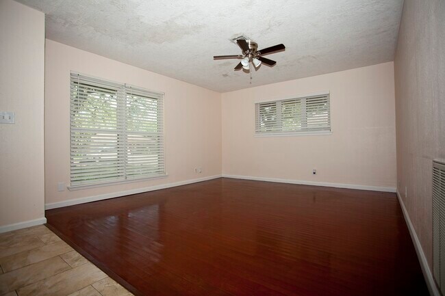 938 Shawnee St in Houston, TX - Building Photo - Building Photo