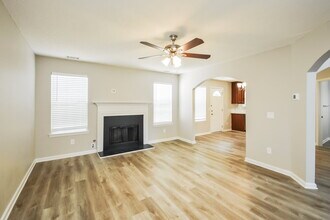 40 Stone Ridge Way in Covington, GA - Foto de edificio - Building Photo