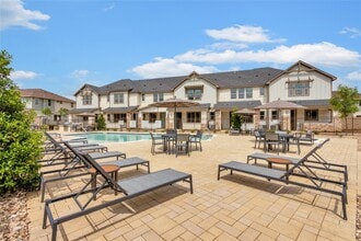 5900 U.S. 287 Frontage Rd in Arlington, TX - Building Photo - Building Photo