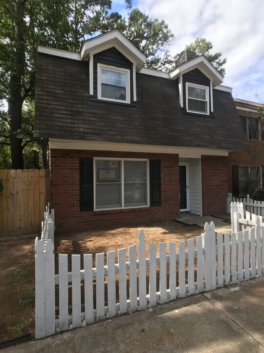1 Pointer Pl in Savannah, GA - Building Photo