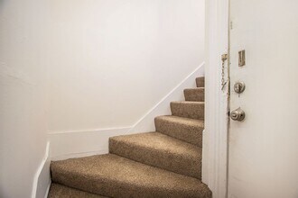 1231 Park Ave E in Alameda, CA - Building Photo - Building Photo