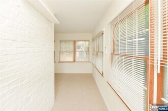 336 Plaza in Fair Lawn, NJ - Building Photo - Building Photo