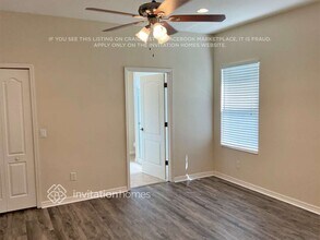 5006 Charles Partin Dr in Parrish, FL - Building Photo - Building Photo