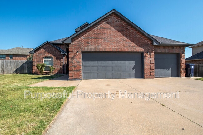 9113 NW 86th Ct in Yukon, OK - Building Photo - Building Photo