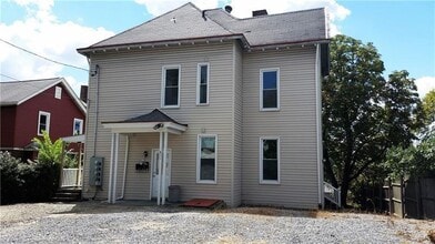 811 Ohio River Blvd in Avalon, PA - Building Photo - Building Photo