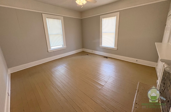 520 Perry Ave in Greenville, SC - Building Photo - Building Photo