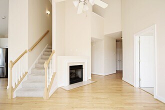 1052 Glenwood Station Ln in Charlottesville, VA - Building Photo - Building Photo