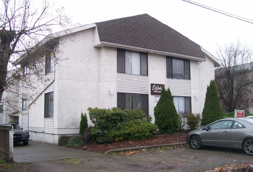 Ed John Apartments in Seattle, WA - Building Photo