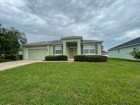 611 Terranova Dr in Winter Haven, FL - Building Photo