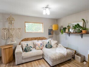 831 S French Ave in Denison, TX - Building Photo - Building Photo