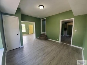 510 W Buchanan St in Harlingen, TX - Foto de edificio - Building Photo