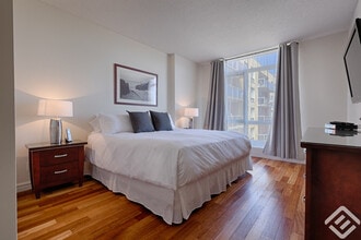 2700 Rue Rufus-Rockhead in Montréal, QC - Building Photo - Building Photo