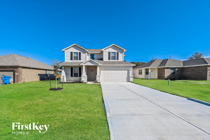 11017 Patriot Ct in Cleveland, TX - Building Photo