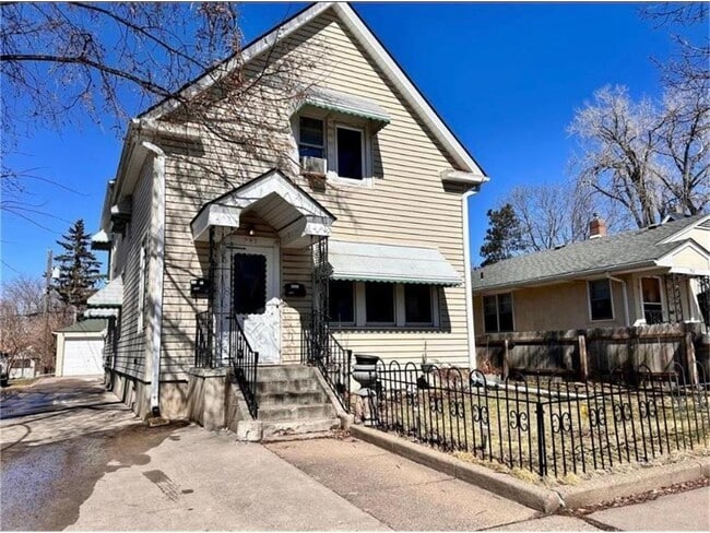 property at 947 6th St E