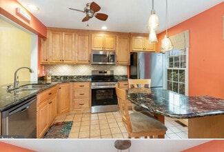 1123 Wicklow Ct in Hummelstown, PA - Building Photo - Building Photo