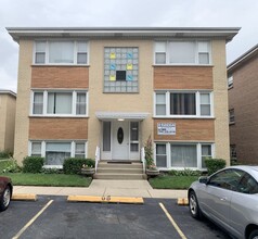 4319 N Neva Ave in Norridge, IL - Foto de edificio - Building Photo