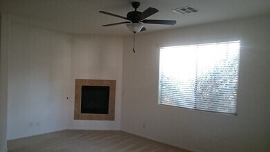 65 Sertata Ct in Henderson, NV - Building Photo - Building Photo